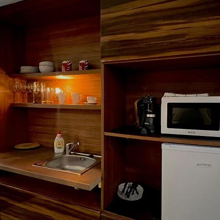 Business Box Apartment Bratislava Bagian luar foto
