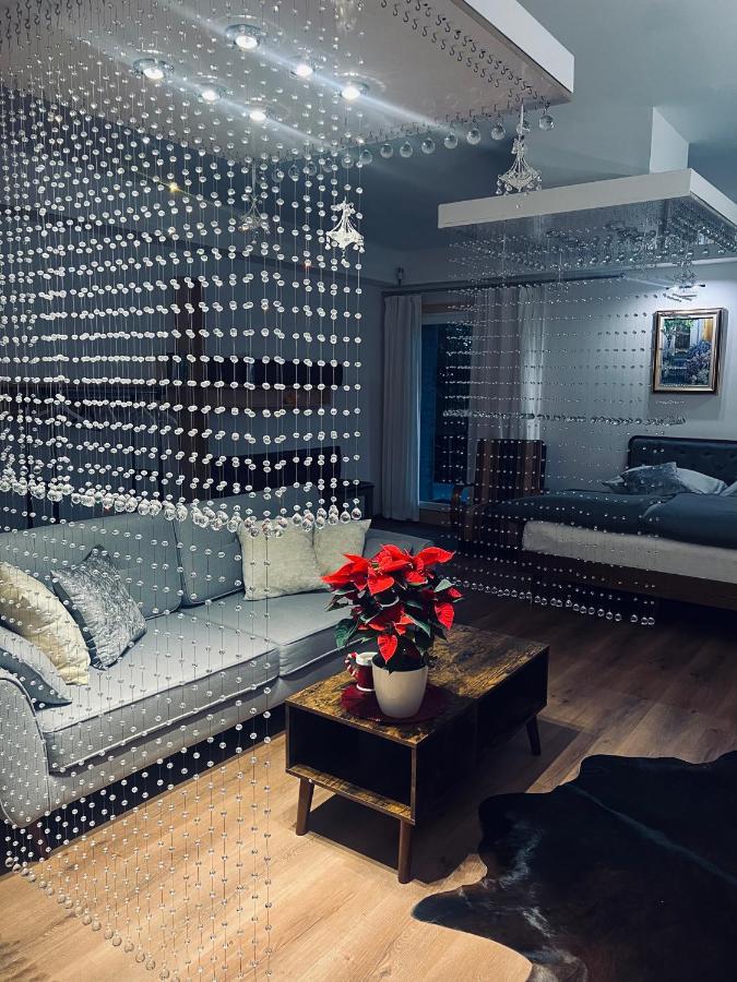 Business Box Apartment Bratislava Bagian luar foto